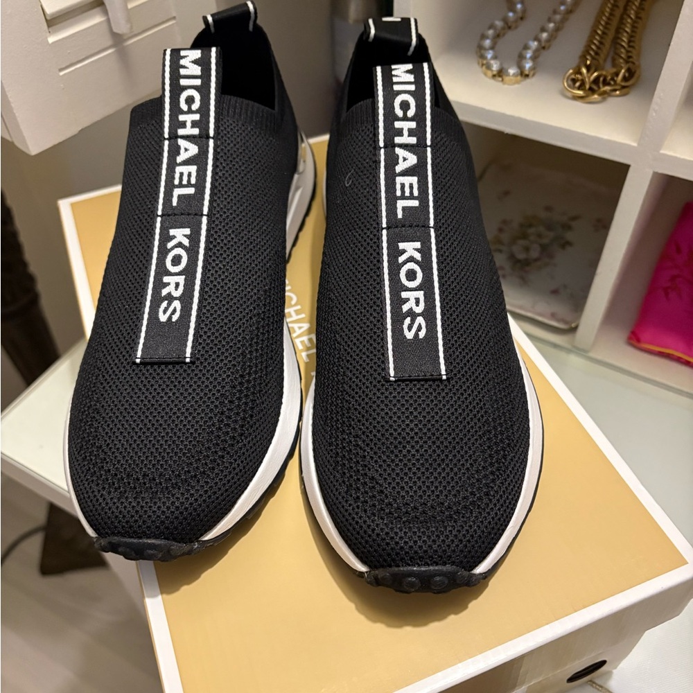 Michael Kors Black Bodie Slip-On Shoes - Picture 5 of 7